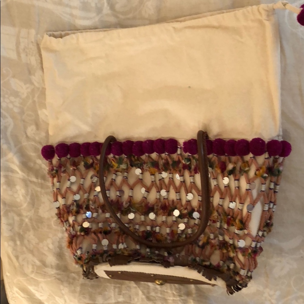 Figue Shoulder bag. 11” H x 20” W - Picture 5 of 5